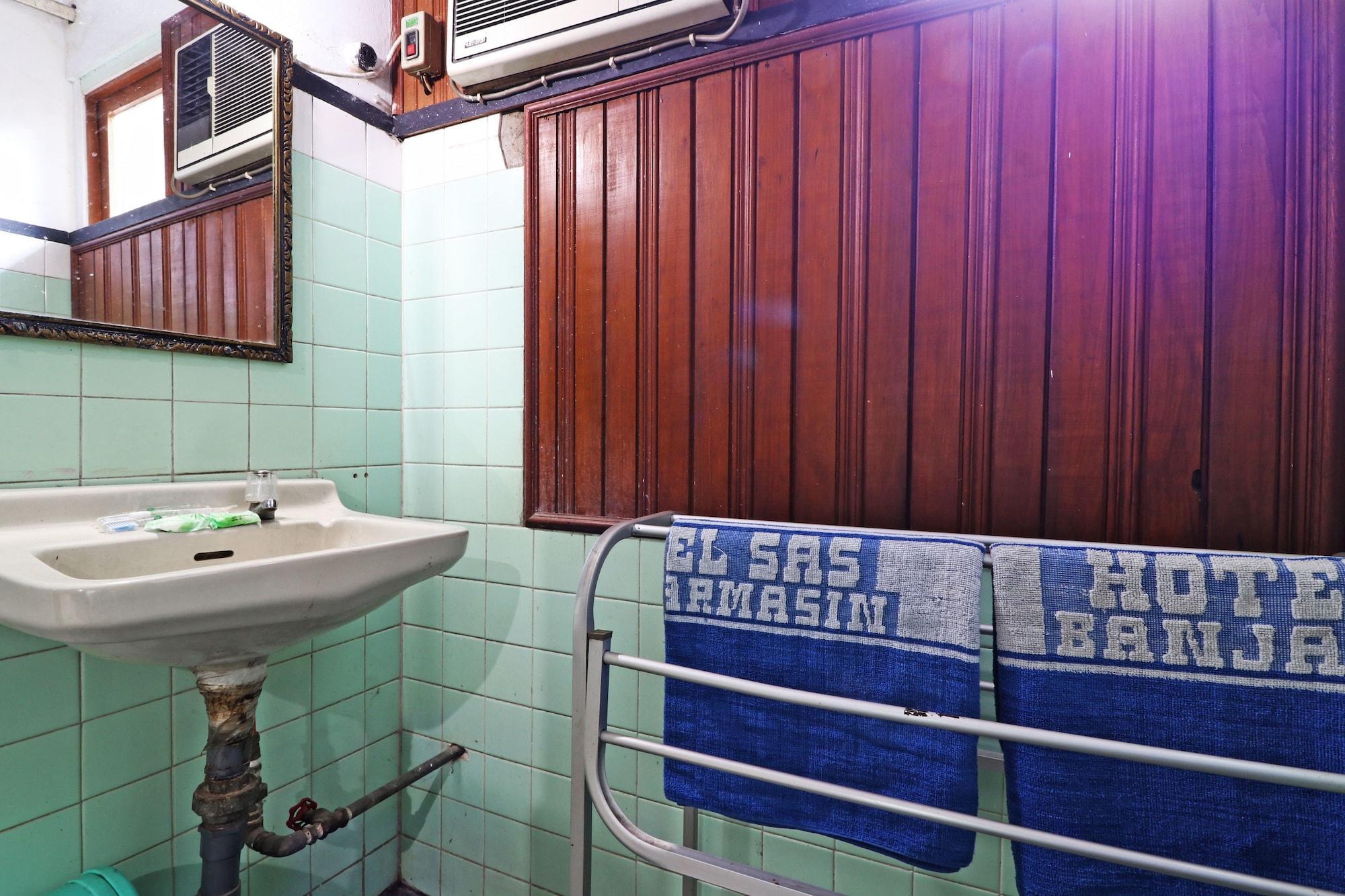 Hotel Sas Syariah Banjarmasin  Buitenkant foto